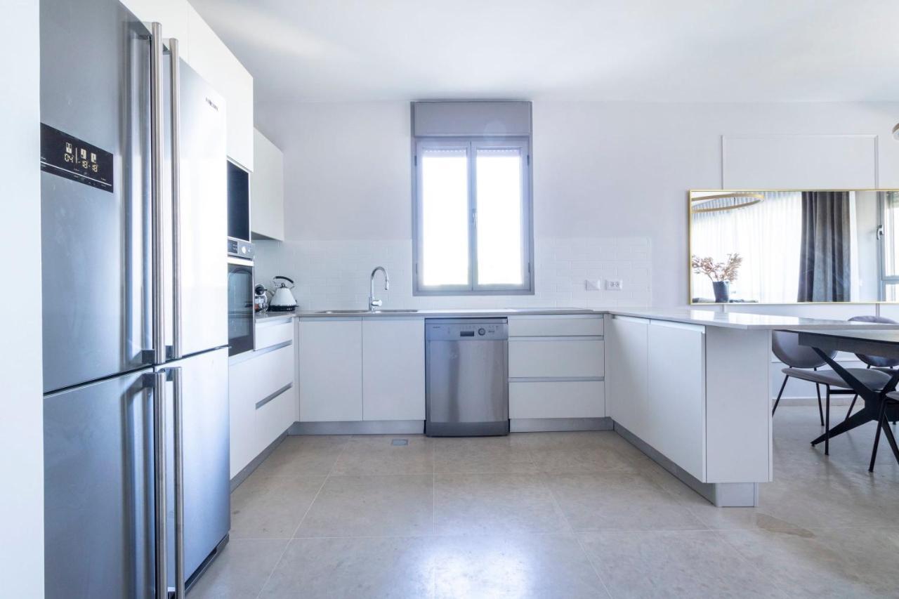 The Haneviim Suites - Isrentals Jerusalem Ngoại thất bức ảnh