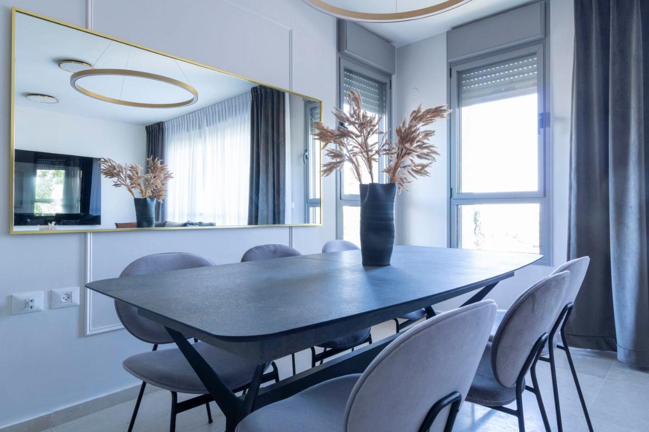 The Haneviim Suites - Isrentals Jerusalem Ngoại thất bức ảnh