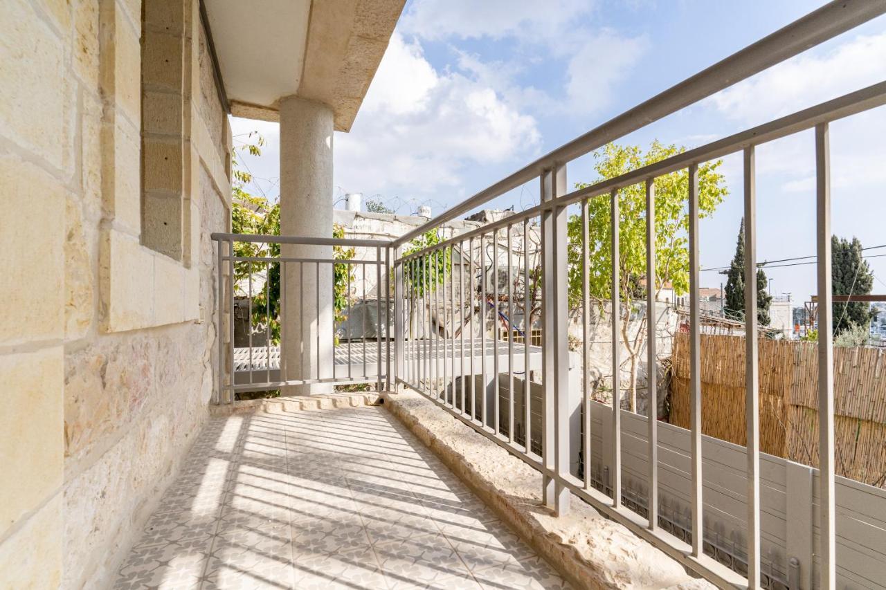 The Haneviim Suites - Isrentals Jerusalem Ngoại thất bức ảnh
